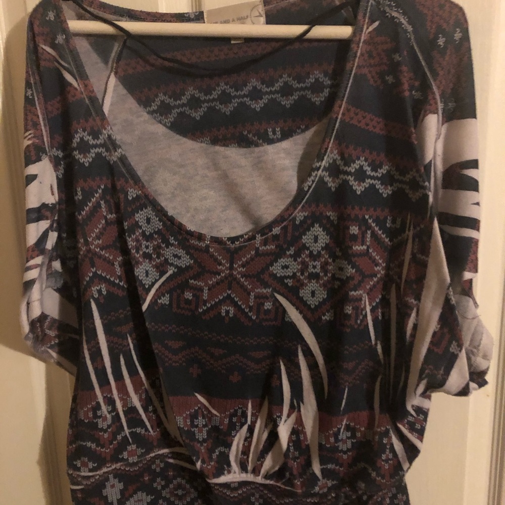 3x Aztec print top used
